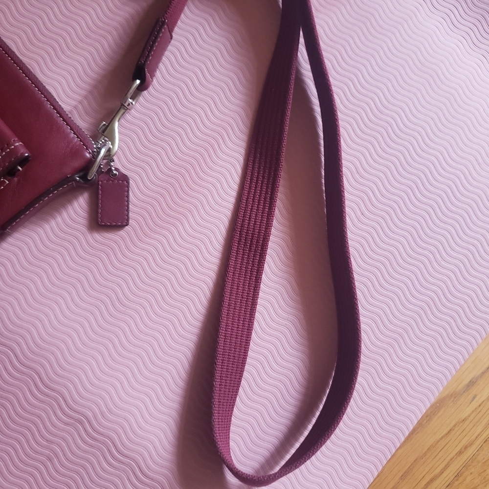 Y2K Vintage Coach Hamilton Swingpack – Burgundy Leather Crossbody - Picture 11 of 13